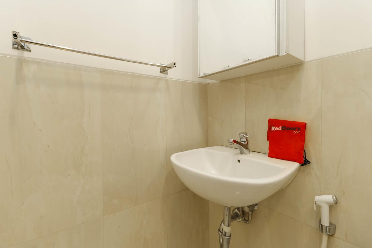 ג'קרטה Reddoorz Plus @ Tendean מראה חיצוני תמונה